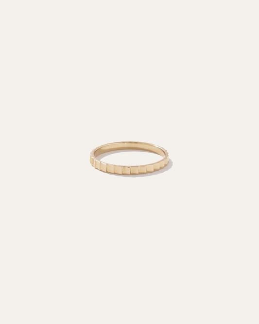 14k Gold Ridge Band