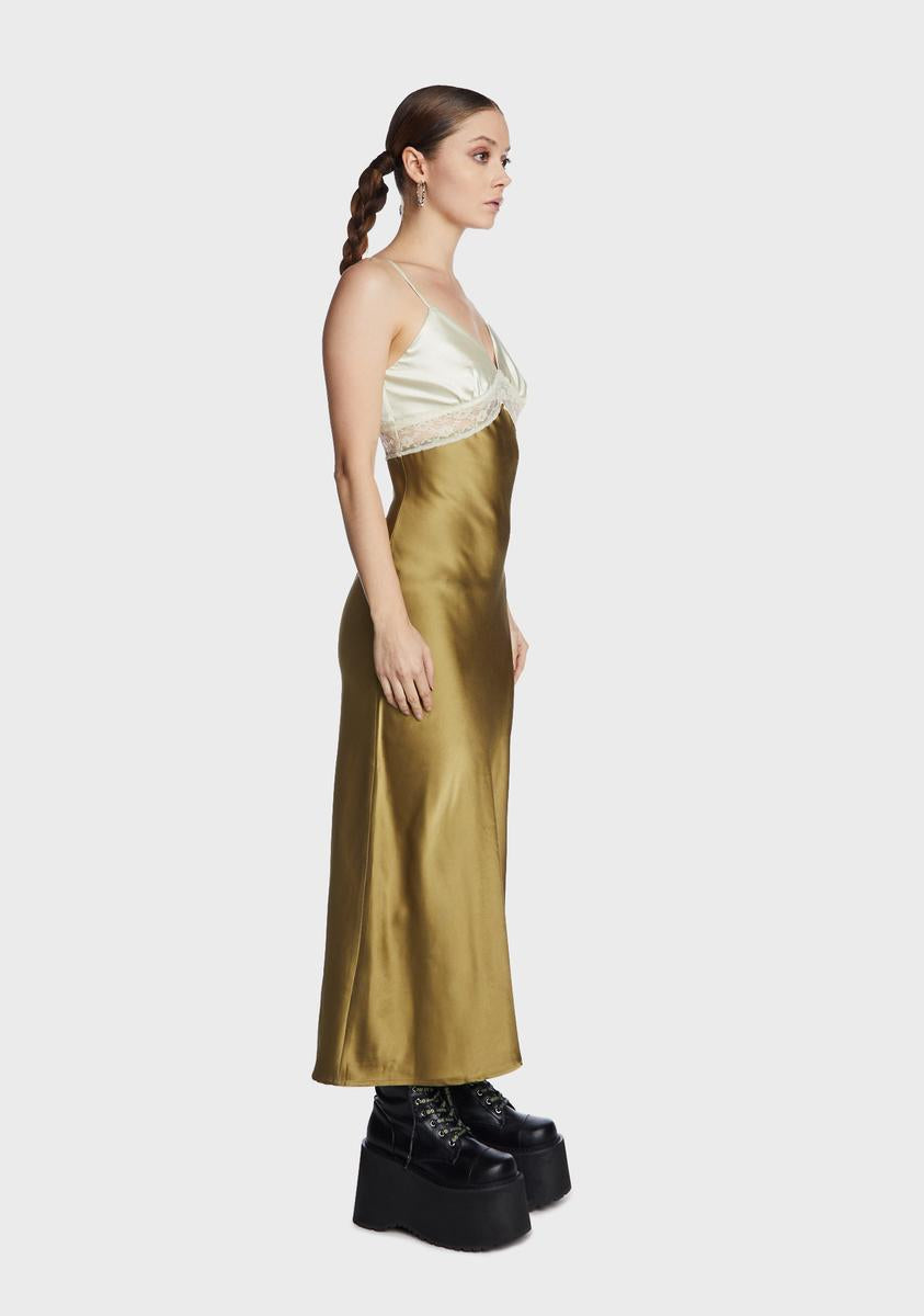 Stay A While Maxi Dress