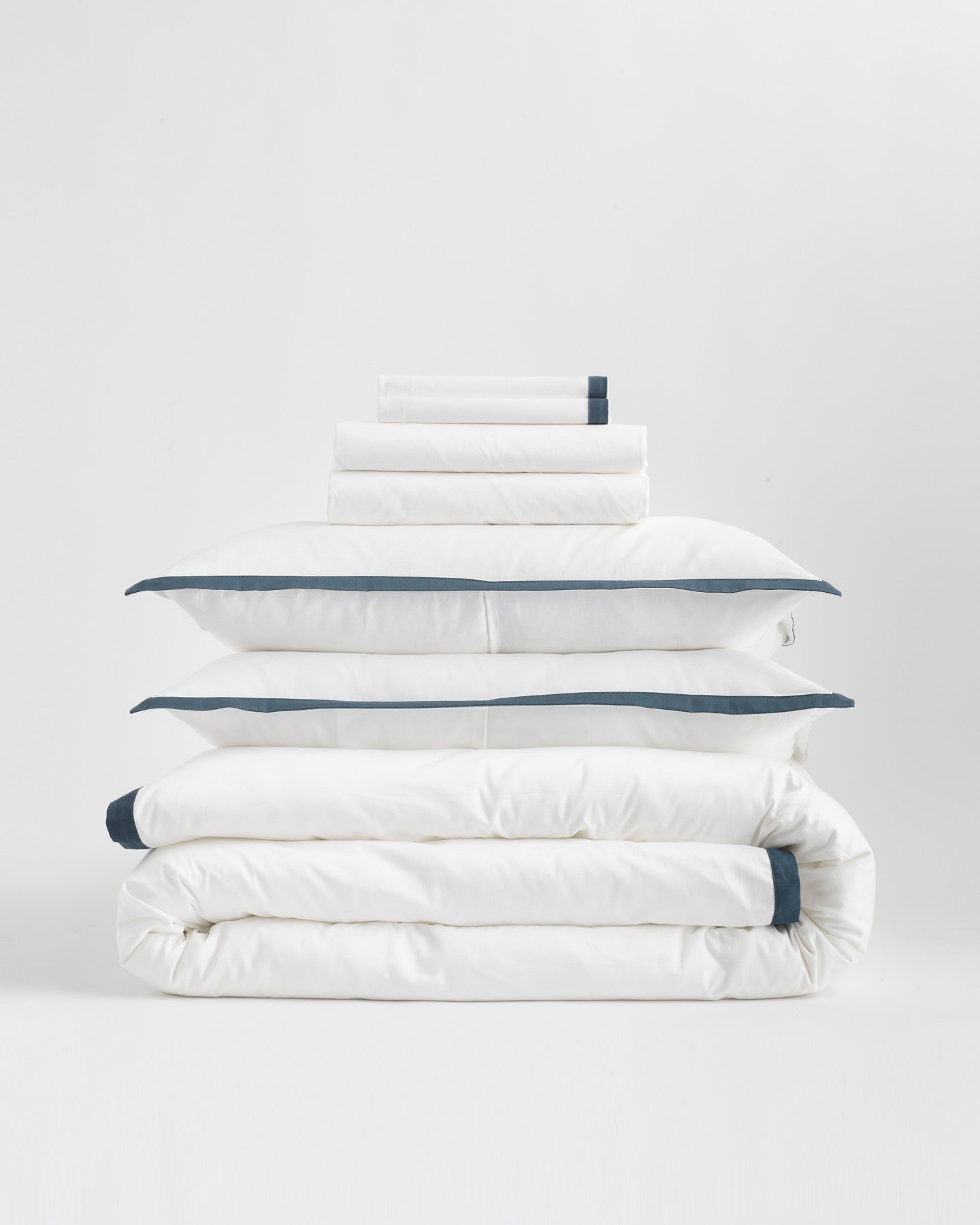 Classic Organic Percale Border Deluxe Bedding Bundle